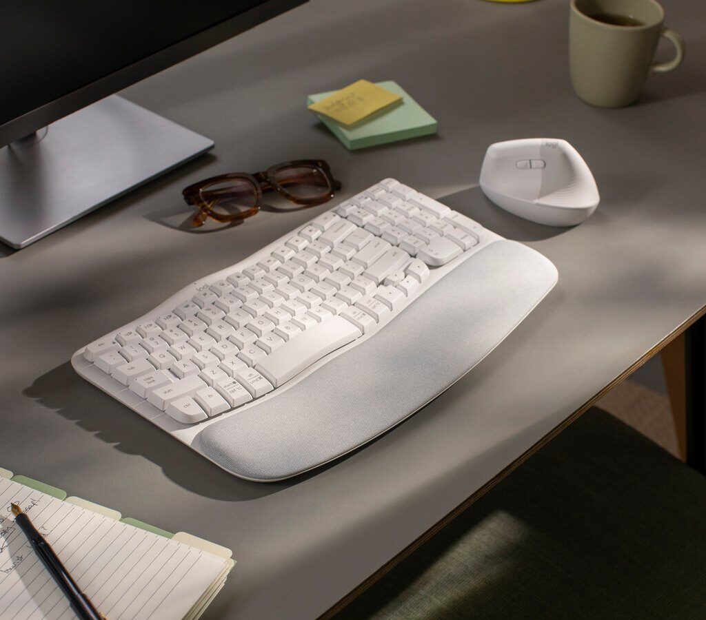 Logitech Wave Keys Off-White — Lifestyle