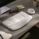 Logitech Wave Keys Off-White — Lifestyle