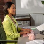 Logitech Wave Keys Rose — Context